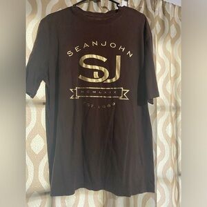 Men’s Sean John shirt
